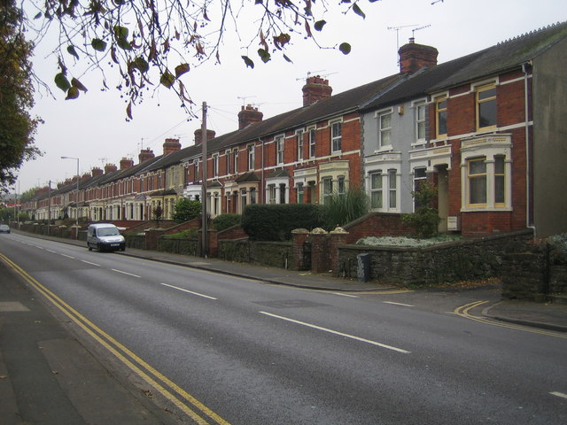 Victorian terraced houses on Wootton Bassett Road in Swindon